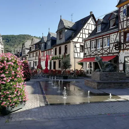 Kaiserliches Postamt Cobern Apartmán *